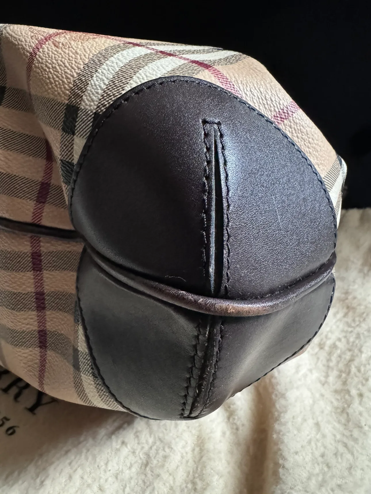 Authentic Burberry Willenmore Bag image indicator(7)