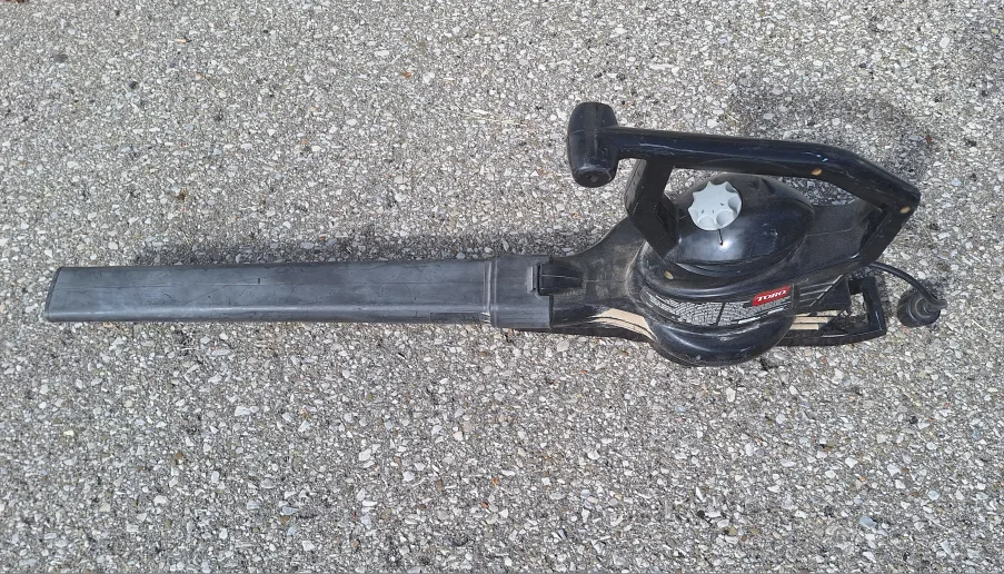 Toro Leaf Blower (Kit Cat Club rescue) image indicator(4)