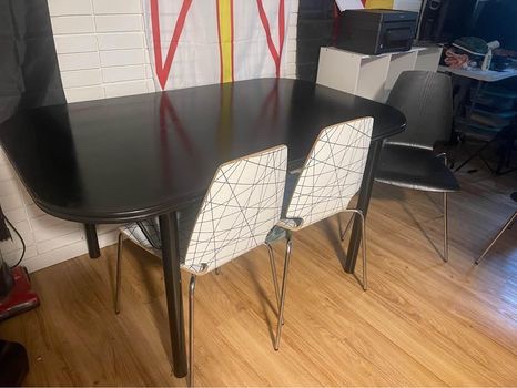 4 person dining table