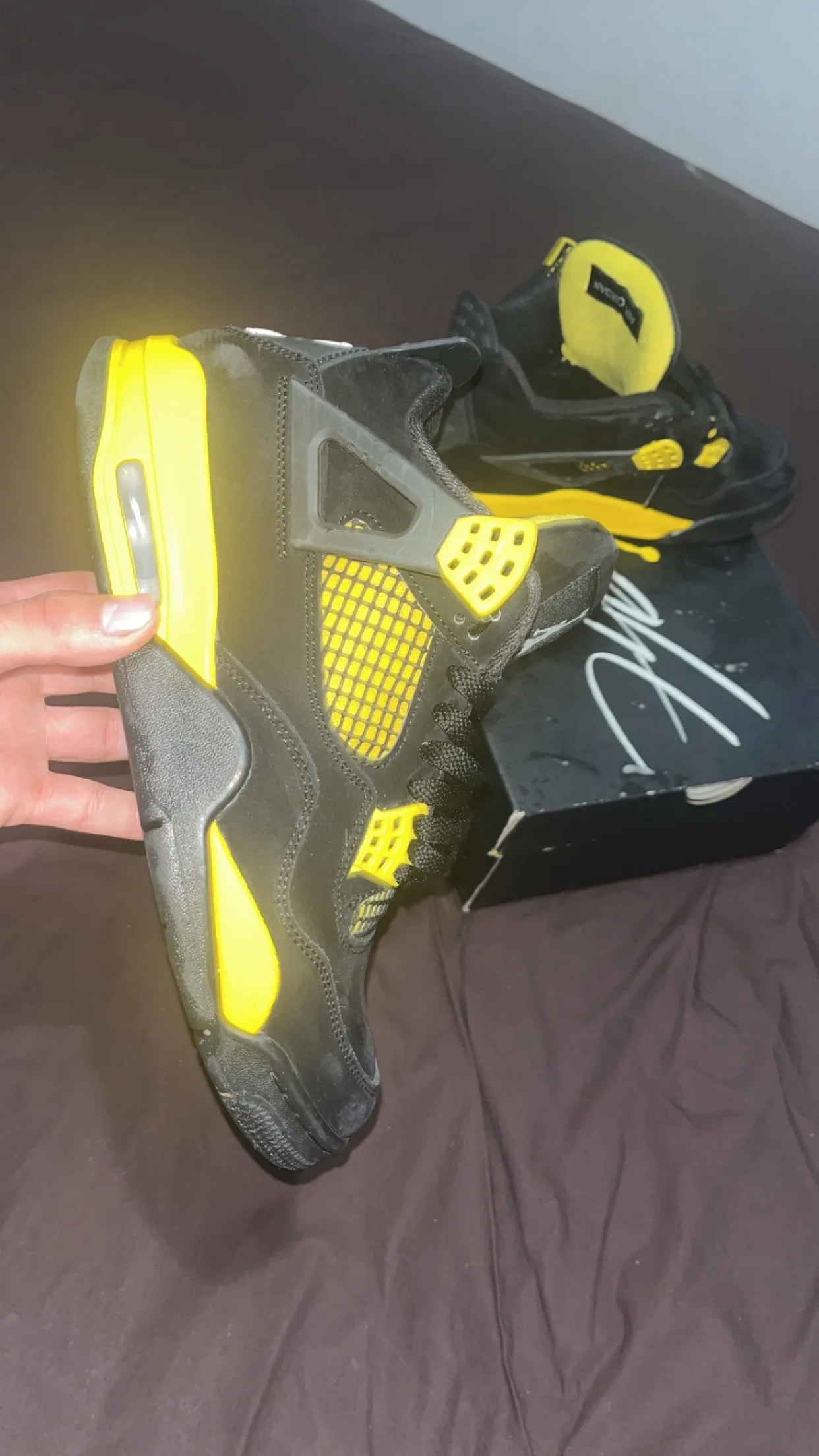 Air Jordan 4 Retro "Yellow Thunders"