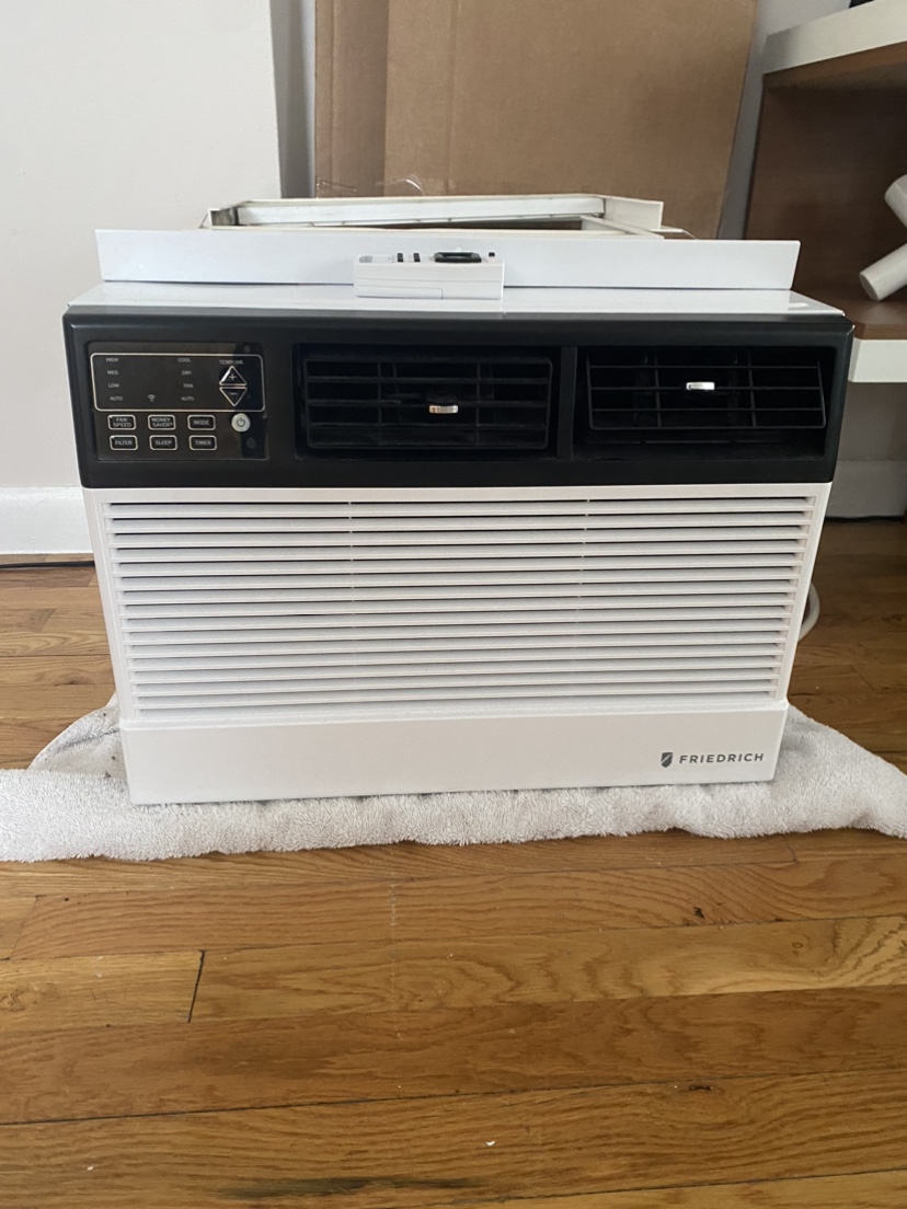FREE!!! Friedrich 12,000 BTU - Handyman special