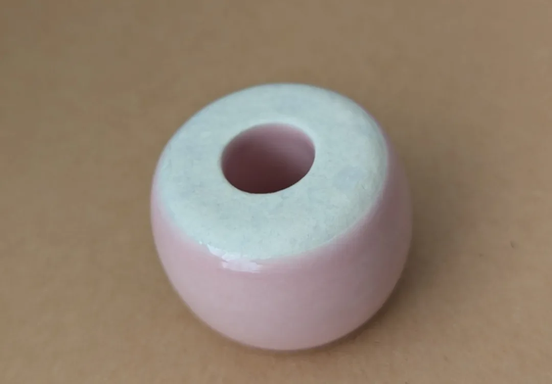 NEW Pink Ceramic Toothbrush Holder image indicator(2)