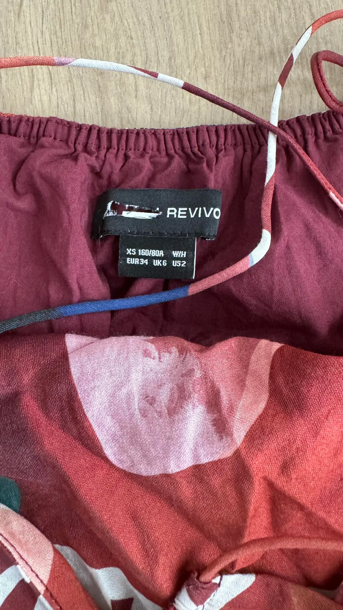 New! Urban Revivo printed backless beach dress image indicator(10)