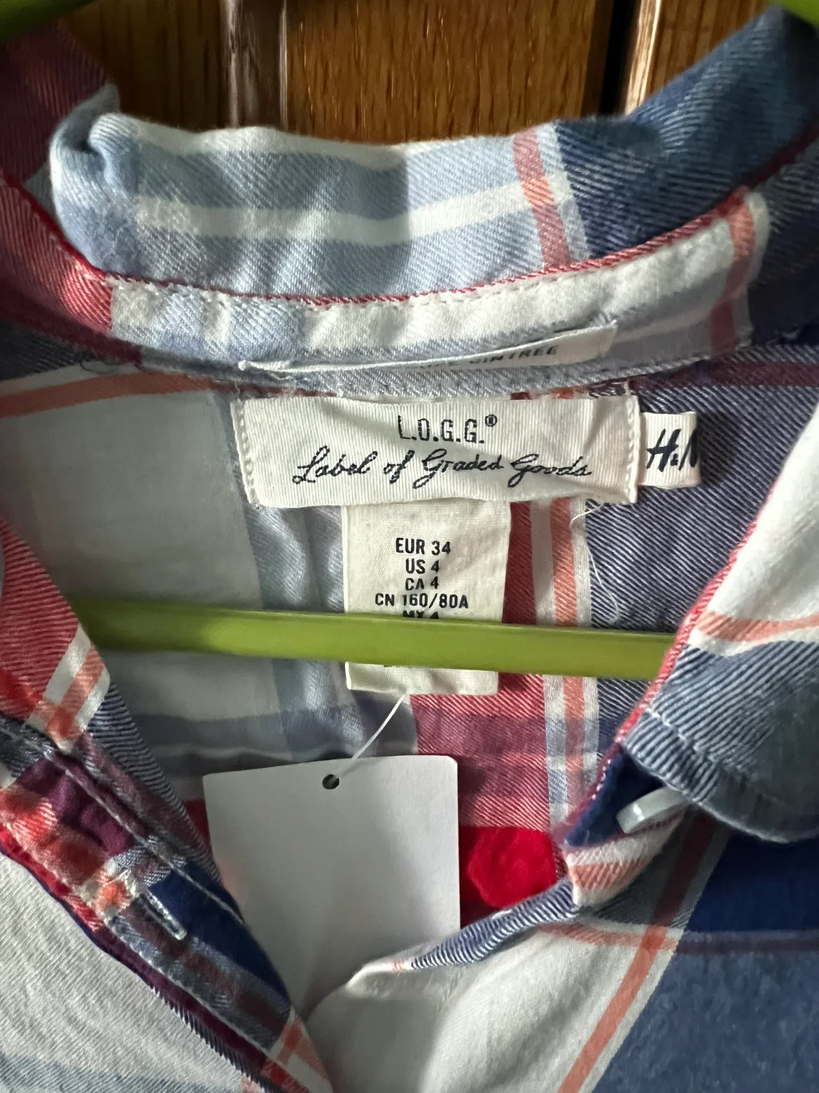 4 Button Up Shirts image indicator(2)