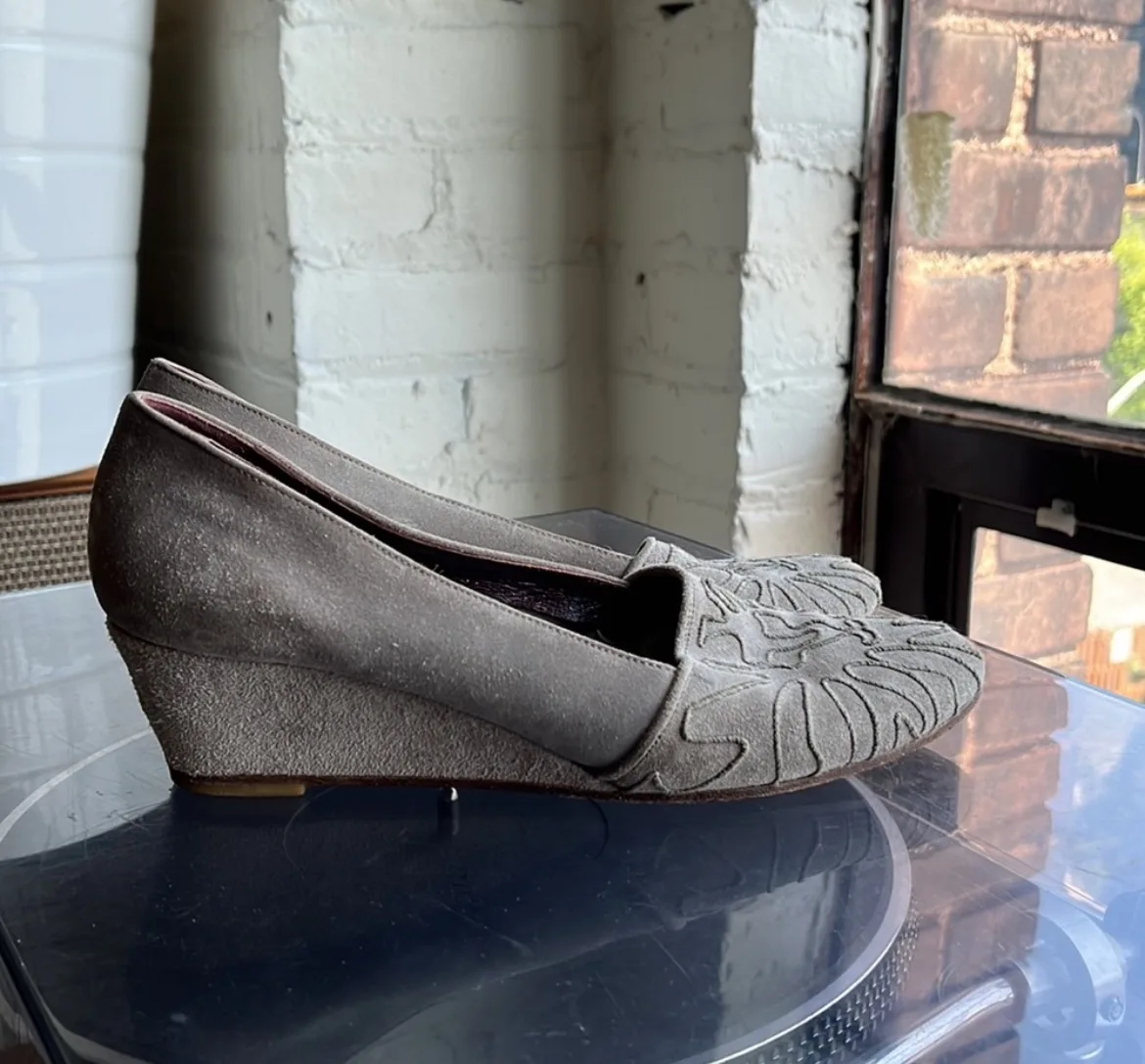 Vintage Anne Klein Suede Heels image indicator(4)