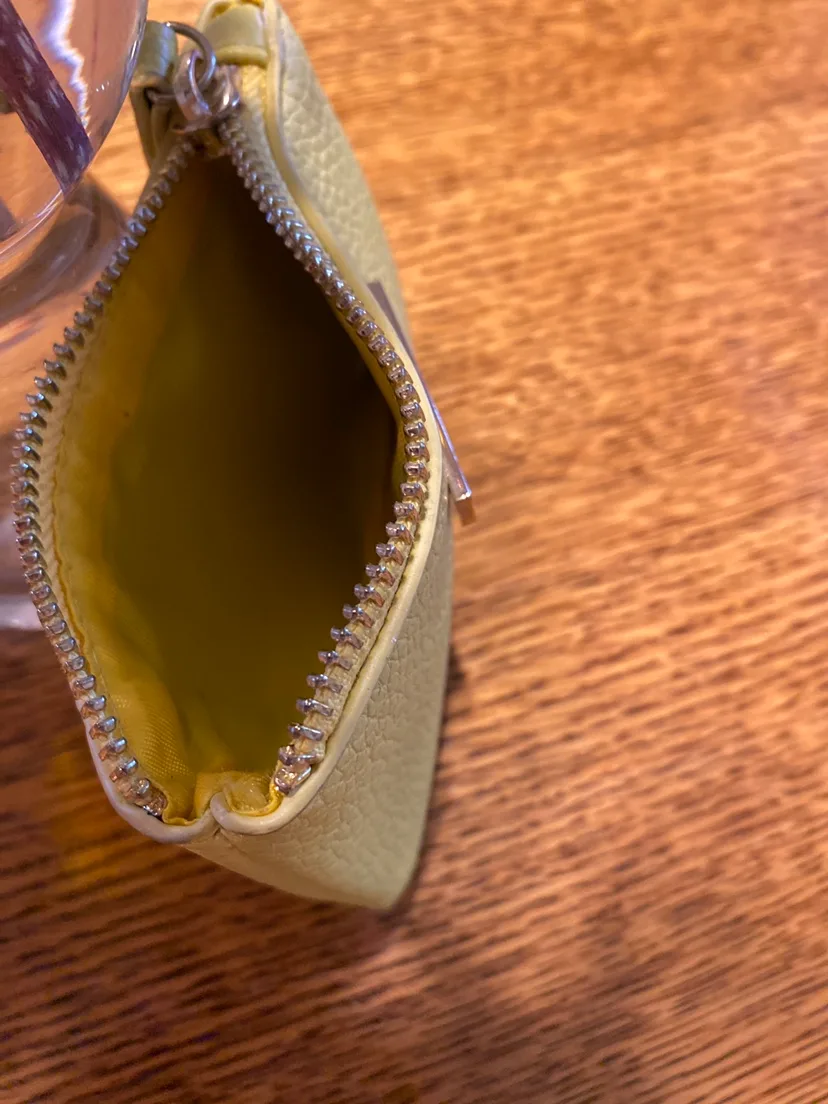 Pink Lotte Coin Purse   #freecycle image indicator(2)