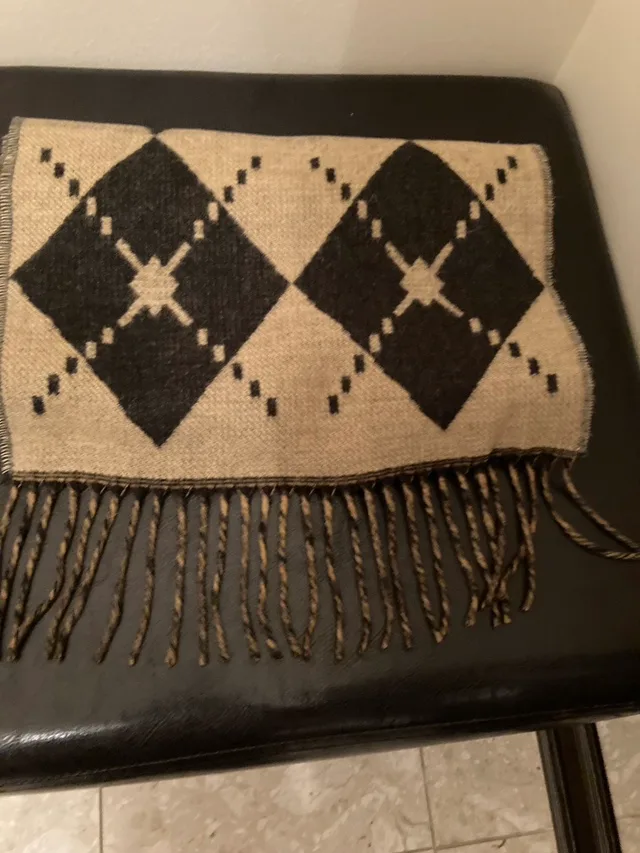 ✨Very soft long Argyle Scarf image indicator(2)