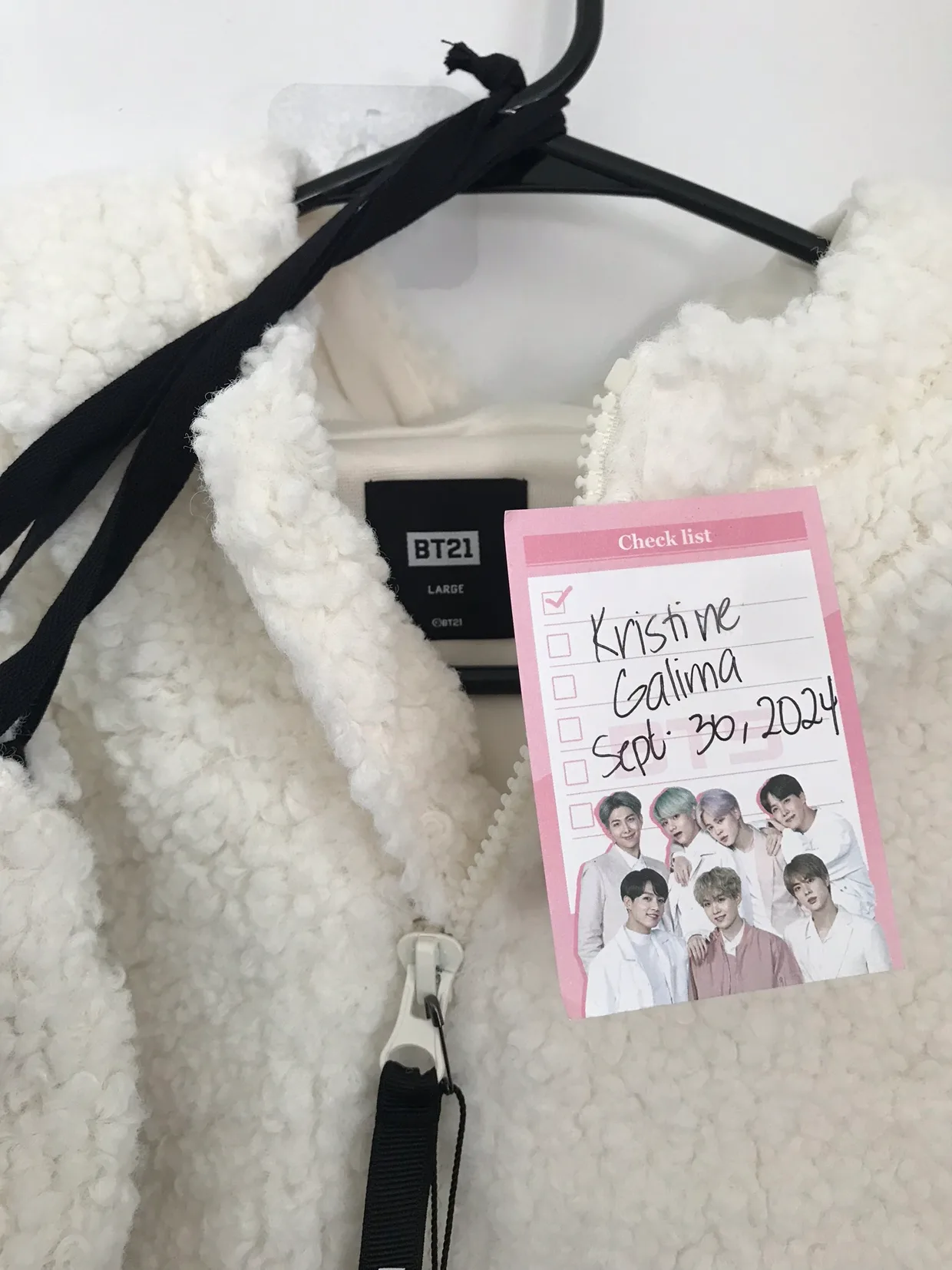 BTS BT21 FLEECE JACKET image indicator(5)