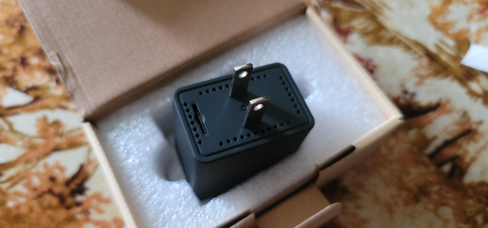 Smart Hidden Security Camera USB Charger - photo 4