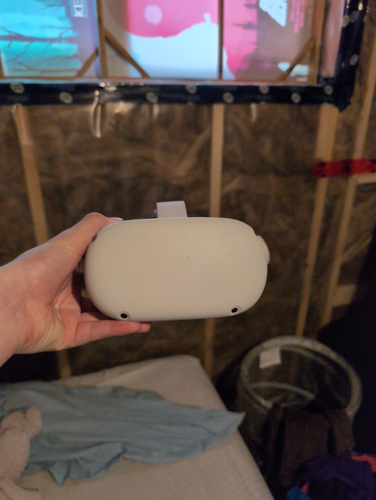 Meta Quest 2 VR Headset - photo 3