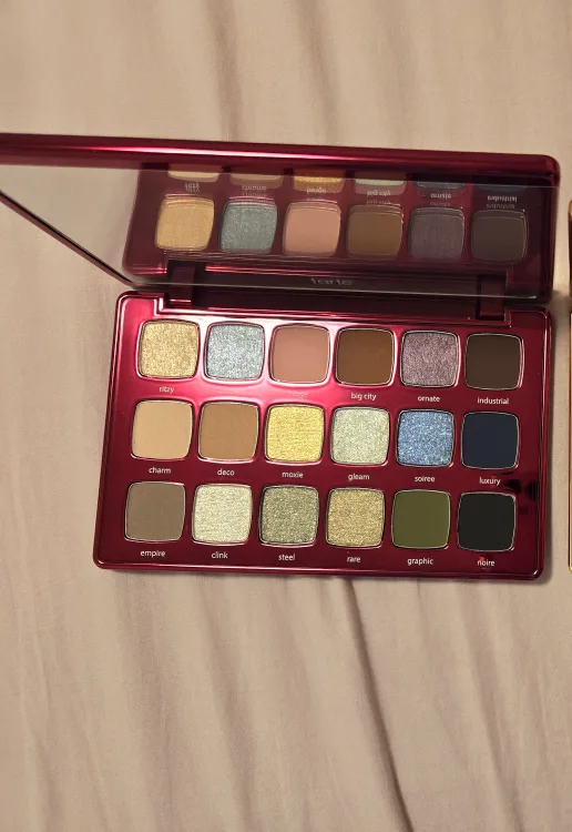 🧡 New Tarte Glamour Eyeshadow Palette thumbnail