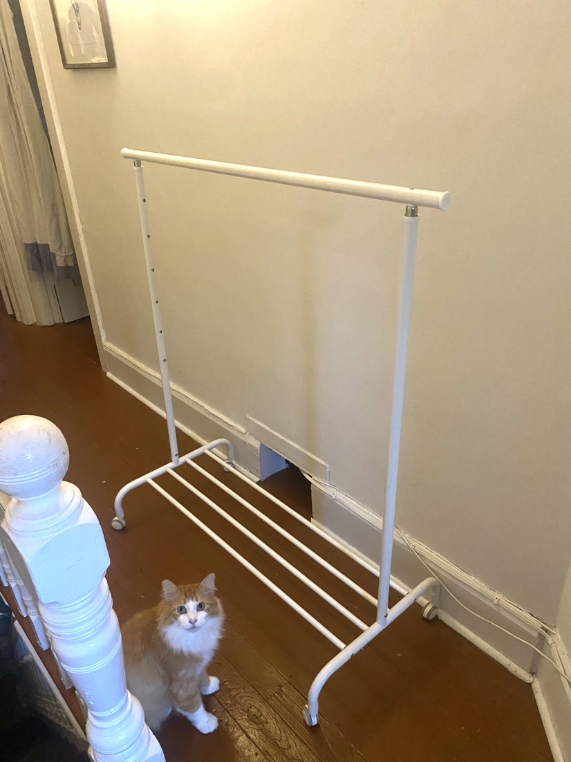 RIGGA Clothes Rack