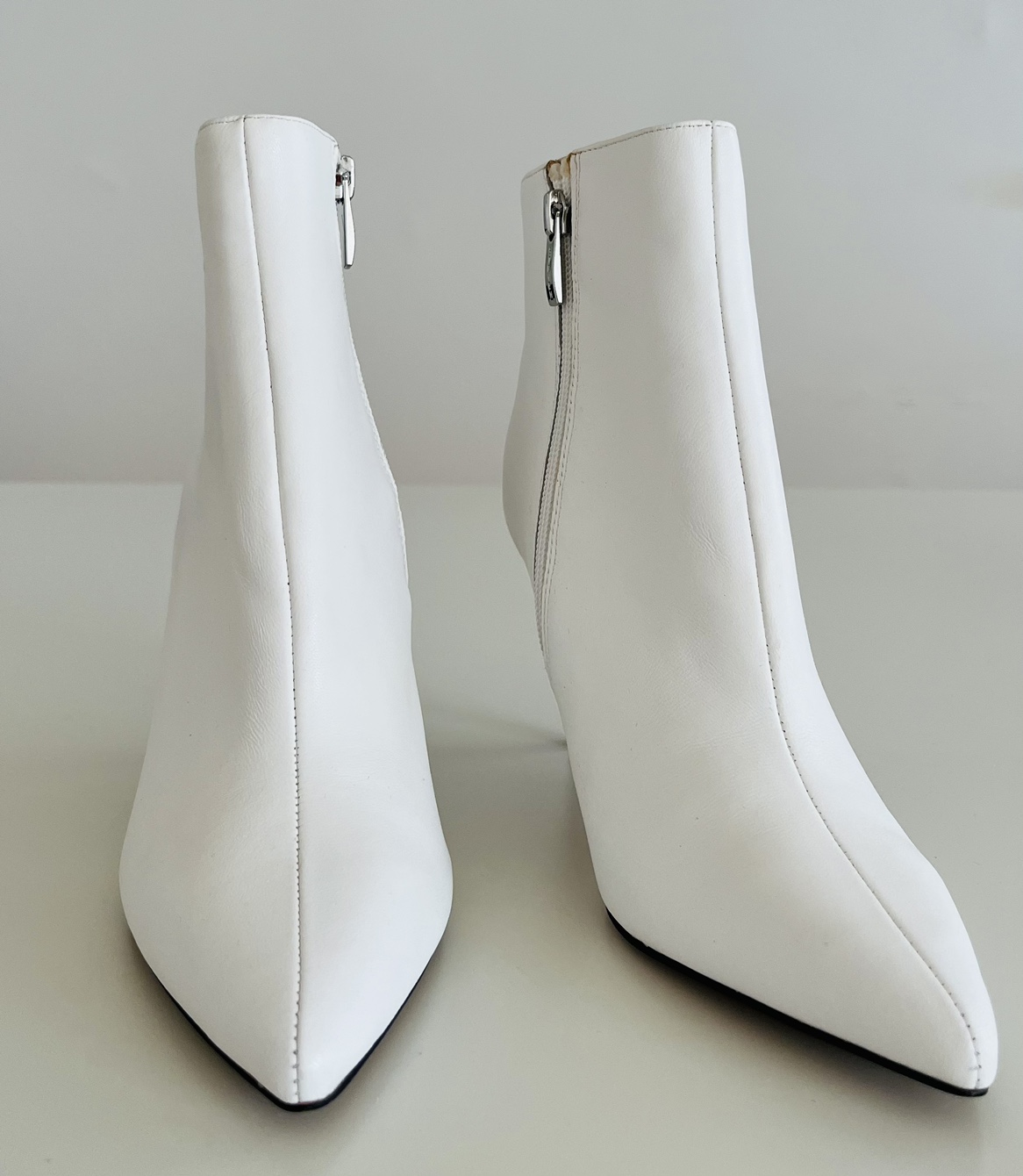 Steve Madden Logic White Leather Ankle Boots. Size 6. New - photo 3