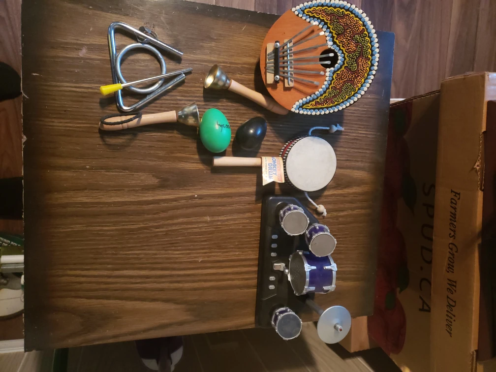 Picture Frames & Musical Instruments - photo 2
