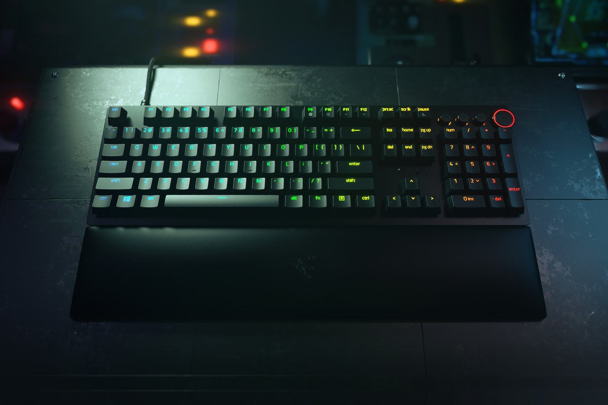 Razor Huntsman Gaming Keyboard Purple Switch - photo 3
