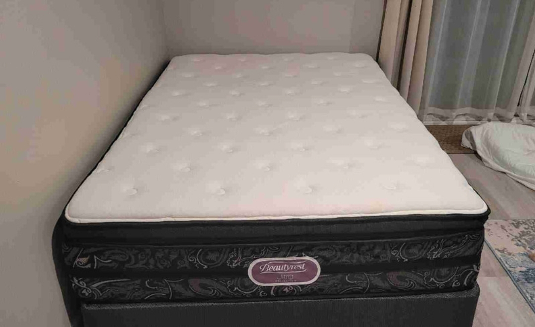 full size mattress & box spring