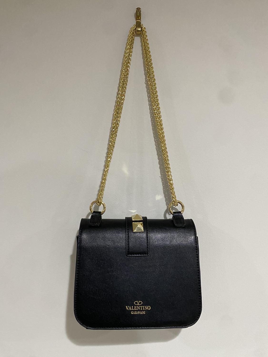 Valentino Garavani Black Chain Bag - photo 2