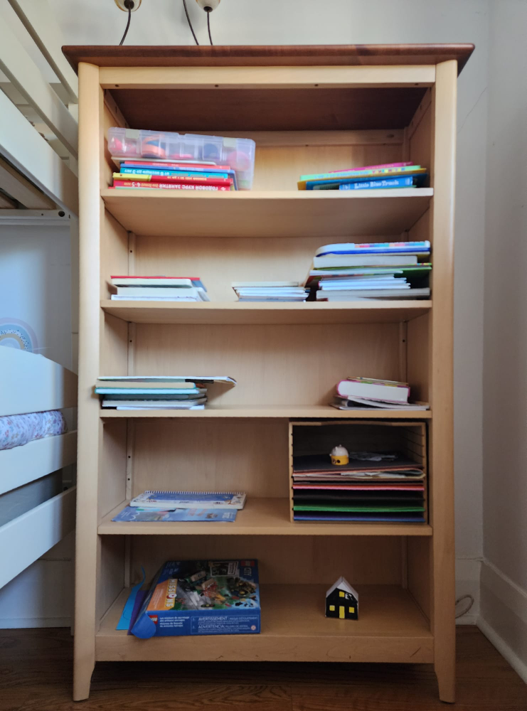 Solid wood bookshelf