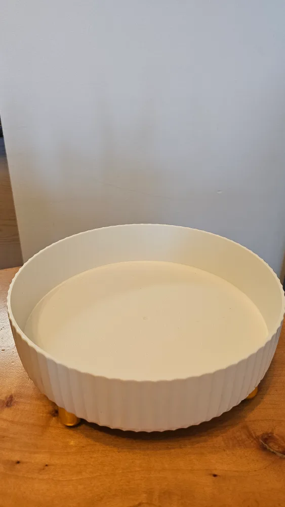 Rotating tray thumbnail