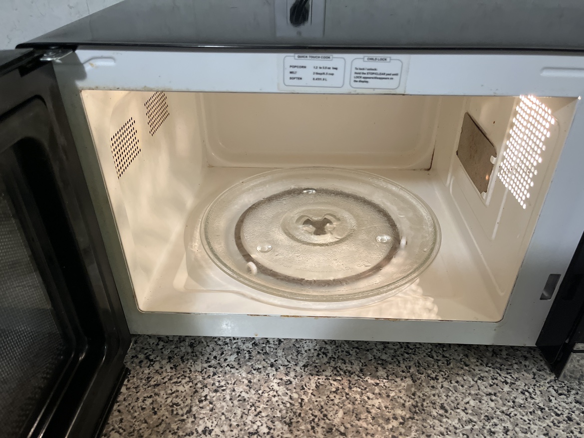 RCA Microwave - photo 2