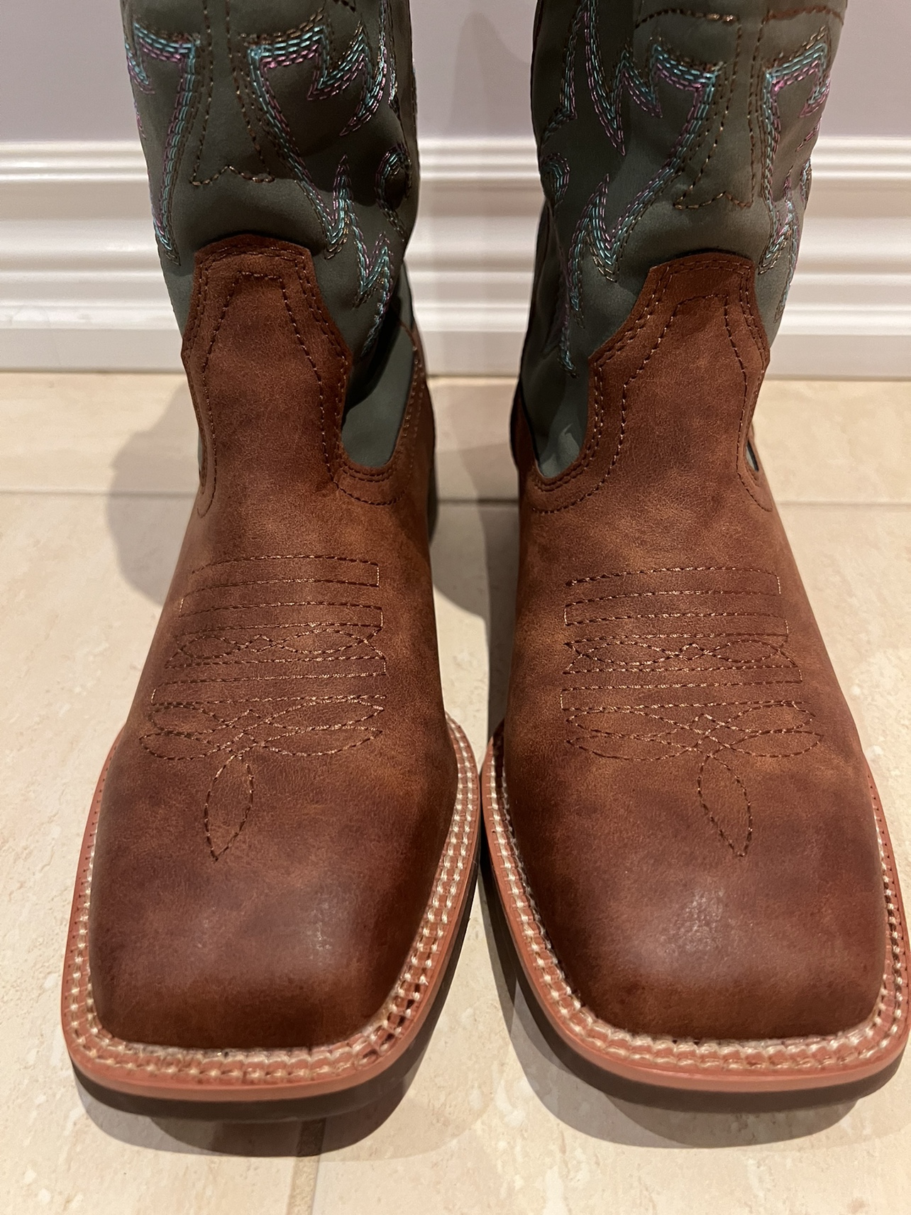 Women's Cowboy Boots (size 39 EU/ size 9 US) - photo 3