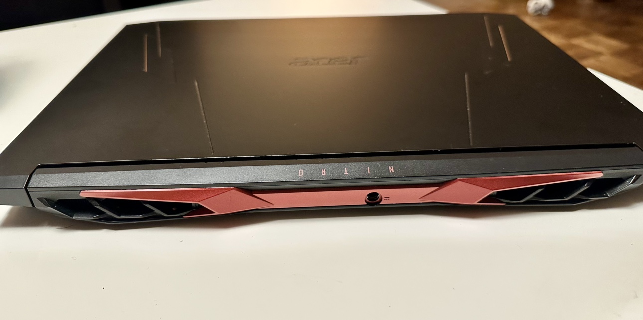 Acer Nitro 5 AN515-57 Intel Core i7-11800H 15.6 gaming laptop - photo 3