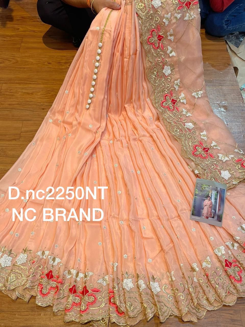 Unstitched Punjabi suit - photo 2
