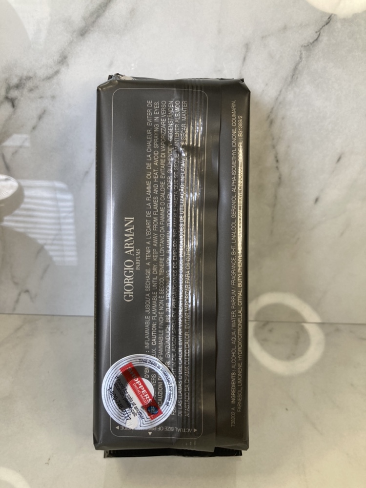 Emporio Armani Lui Perfume - photo 4