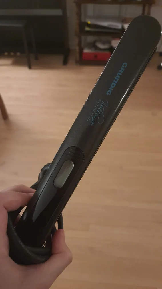 Ceramic Hair Straightener with Keratin - CHECK OTHER POSTS image indicator(2)