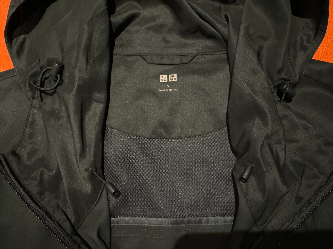 Uniqlo Women’s Black Hooded Jacket from Japan image indicator(3)