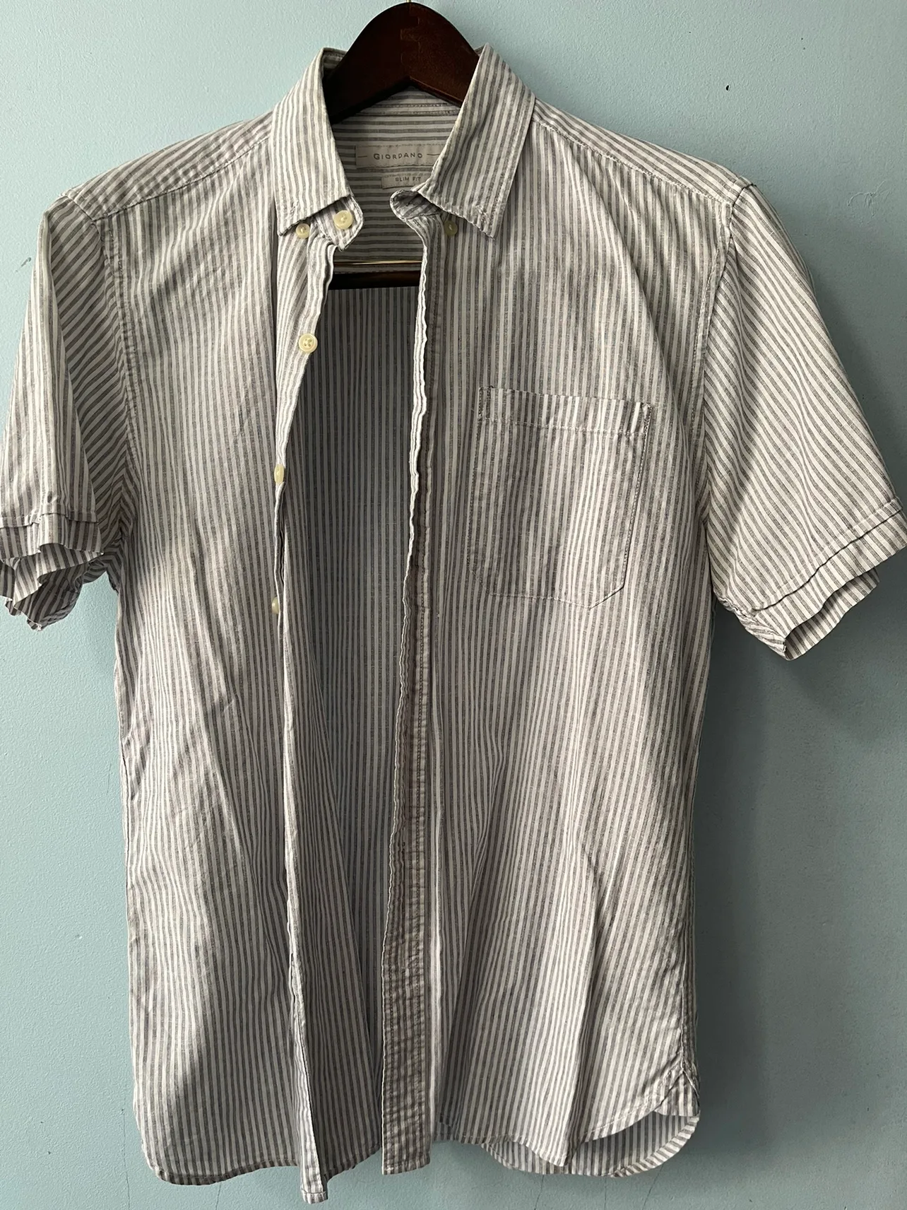 Giordano Slim Fit Short Sleeve Button Up Shirt (3 for $10) image indicator(4)