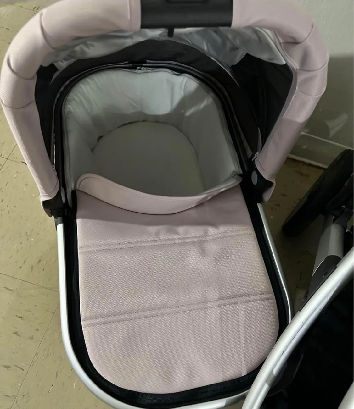 Uppababy V2 Bassinet (Dusty Pink) thumbnail