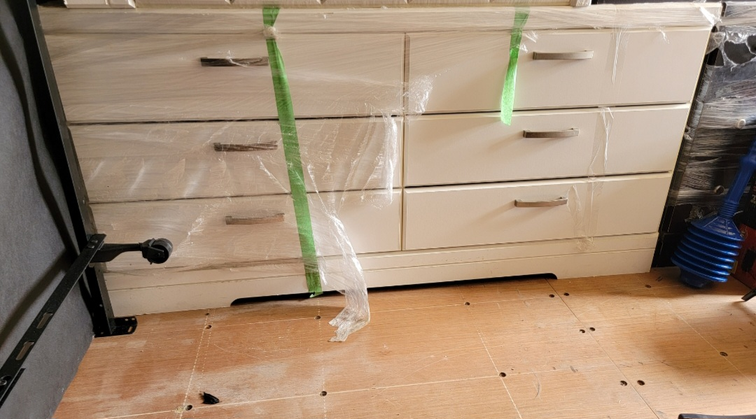 White Bedroom Set - photo 2