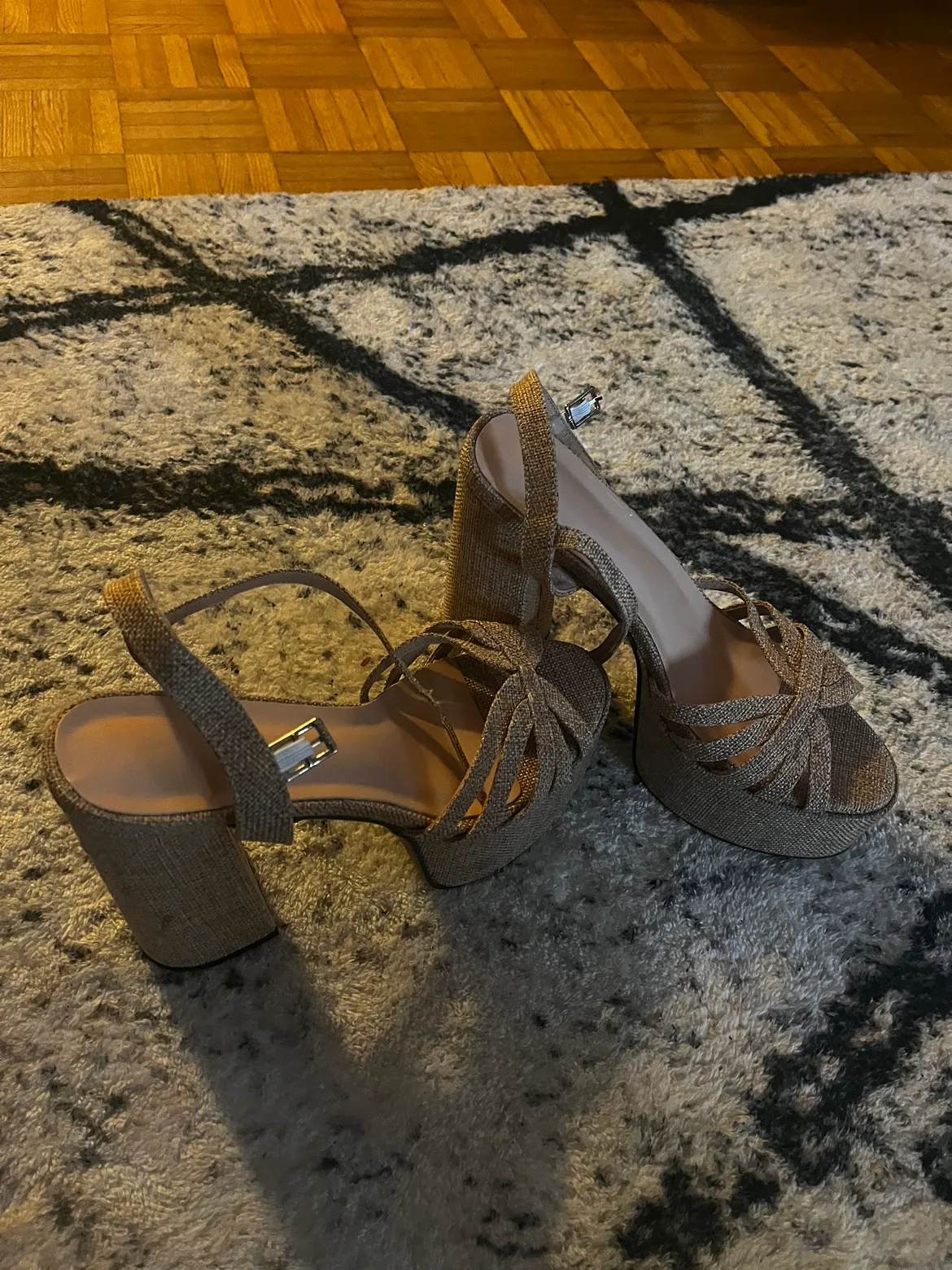 Gold Platform Heels image indicator(3)