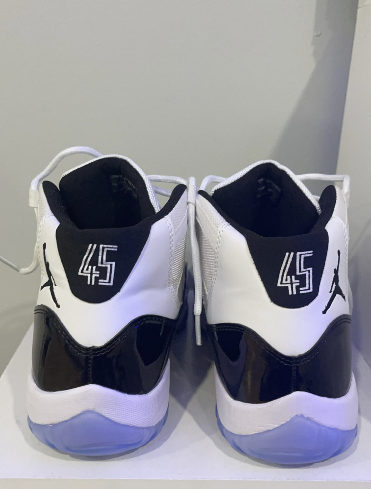 Air Jordan 11 Retro Concord - photo 4