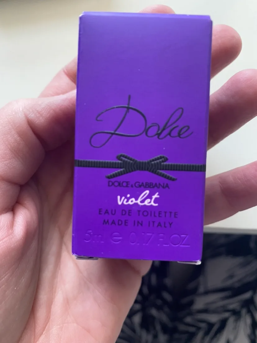 Dolce & Gabbana Violet Eau de Toilette 5 ml image indicator(2)