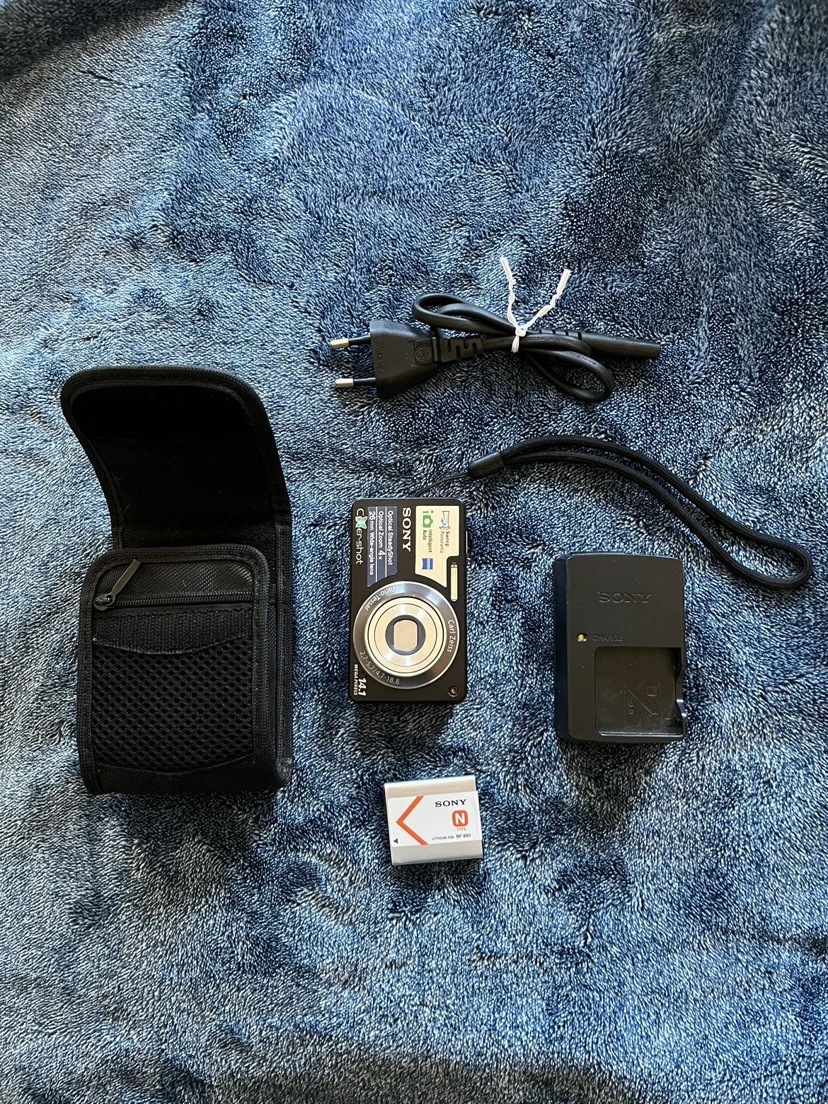 Sony Cyber-shot DSC-W150 thumbnail