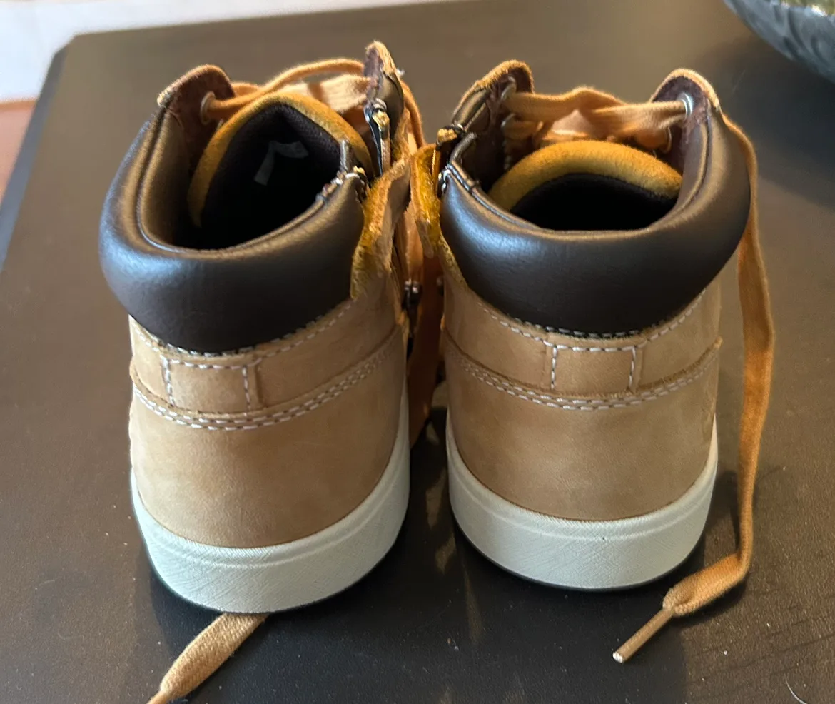 Timberland unisex-child Davis Square Zip Chukka Chukka Boots image indicator(4)