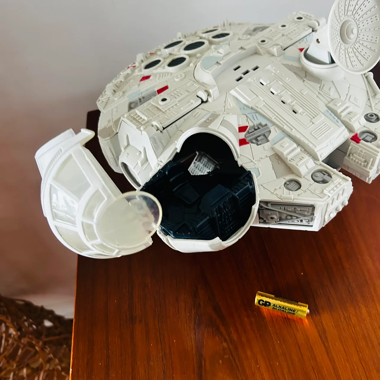 Vintage 2001 Star Wars Hasbro Millennium Falcon Collectible Toy image indicator(5)