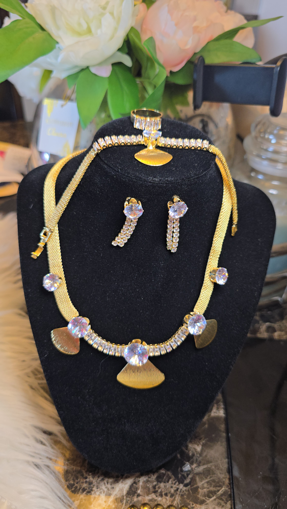 Gold Tone Crystal Jewellery Set - photo 4