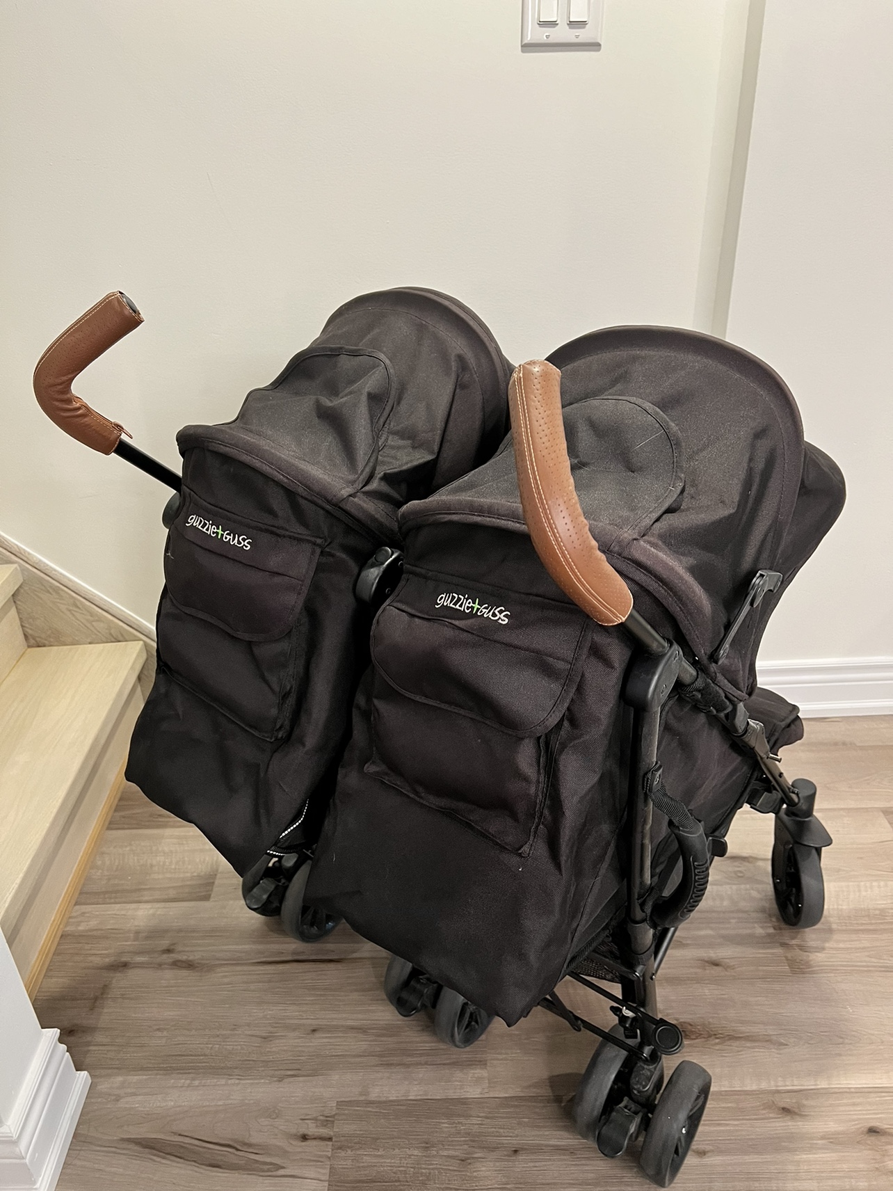 Guzzie + Guss twin stroller/double stroller - photo 5