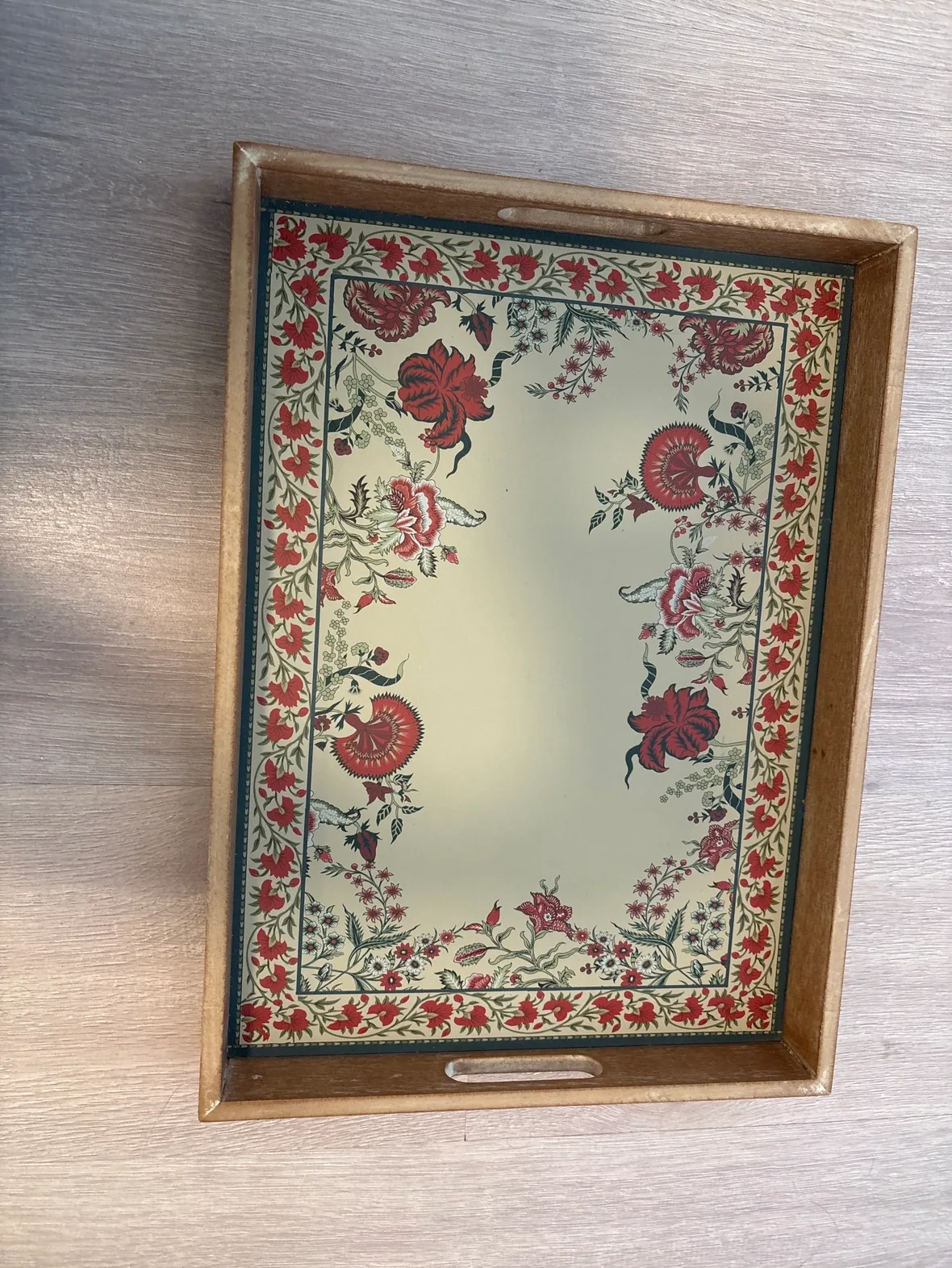 Tray thumbnail