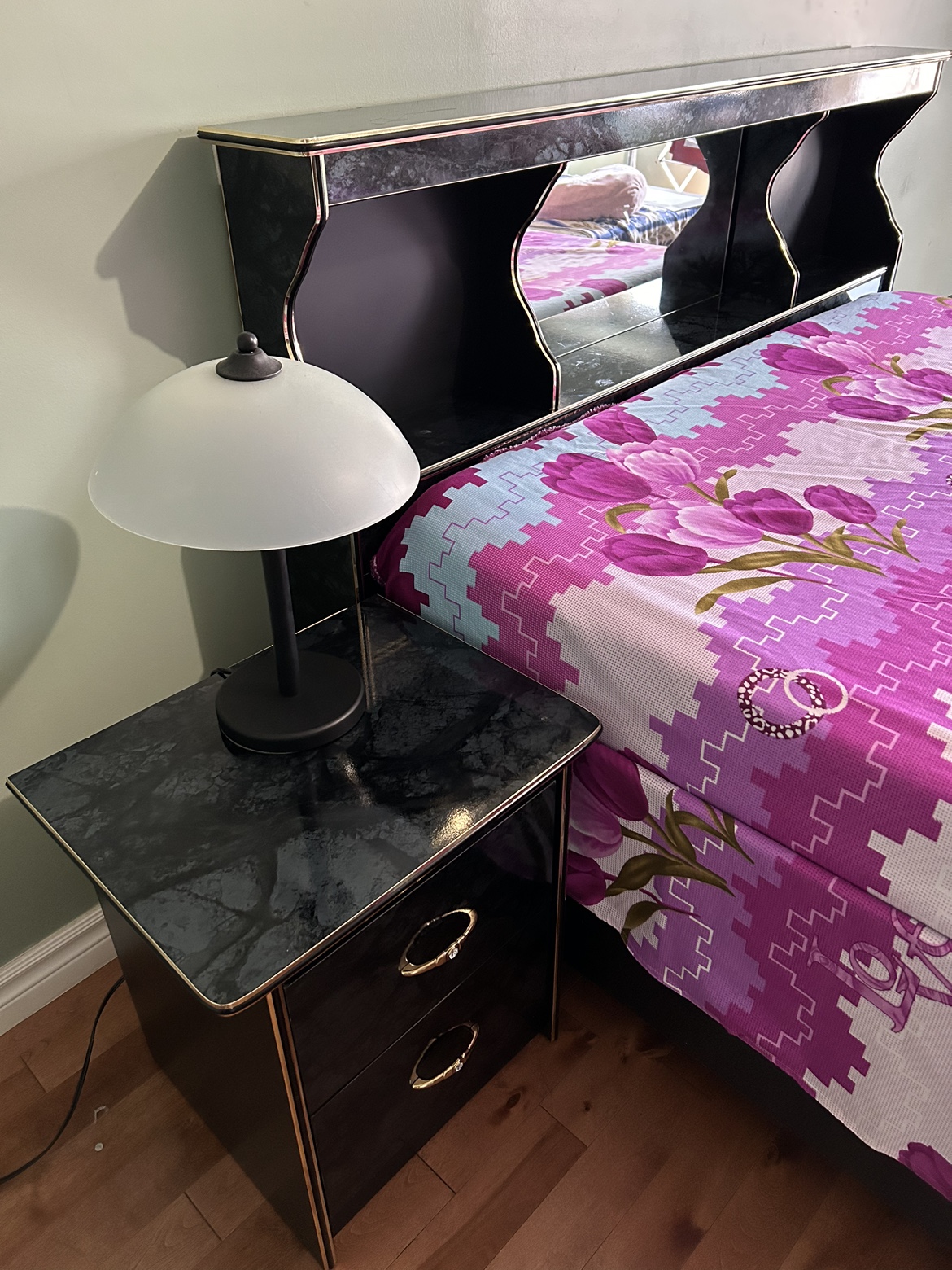 Black Bedroom Set Queen with Golden Trim