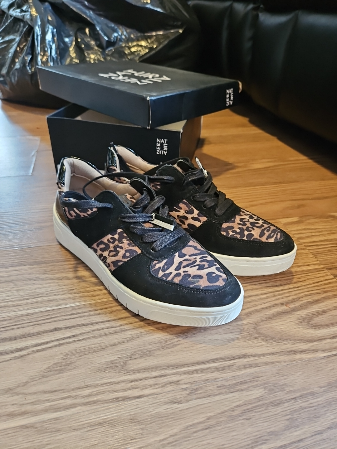 Naturalizer Women's Hadley Sneakers Black/Cheetah Size 6.5