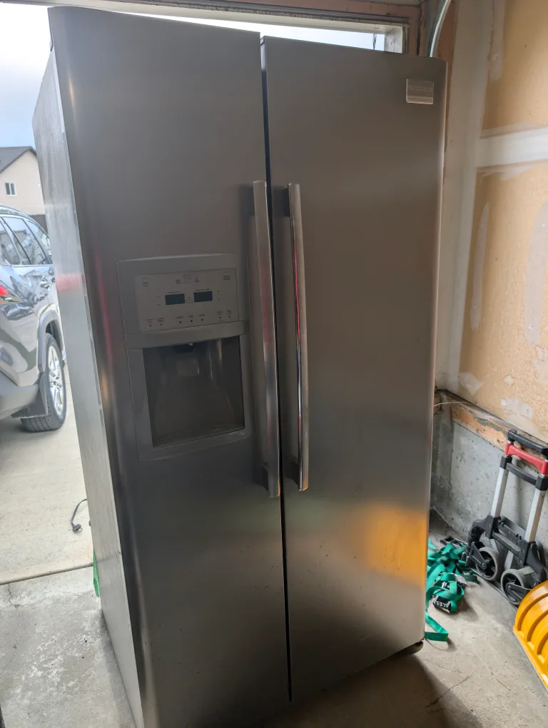Used Stainless Steel French Door Refrigerator thumbnail