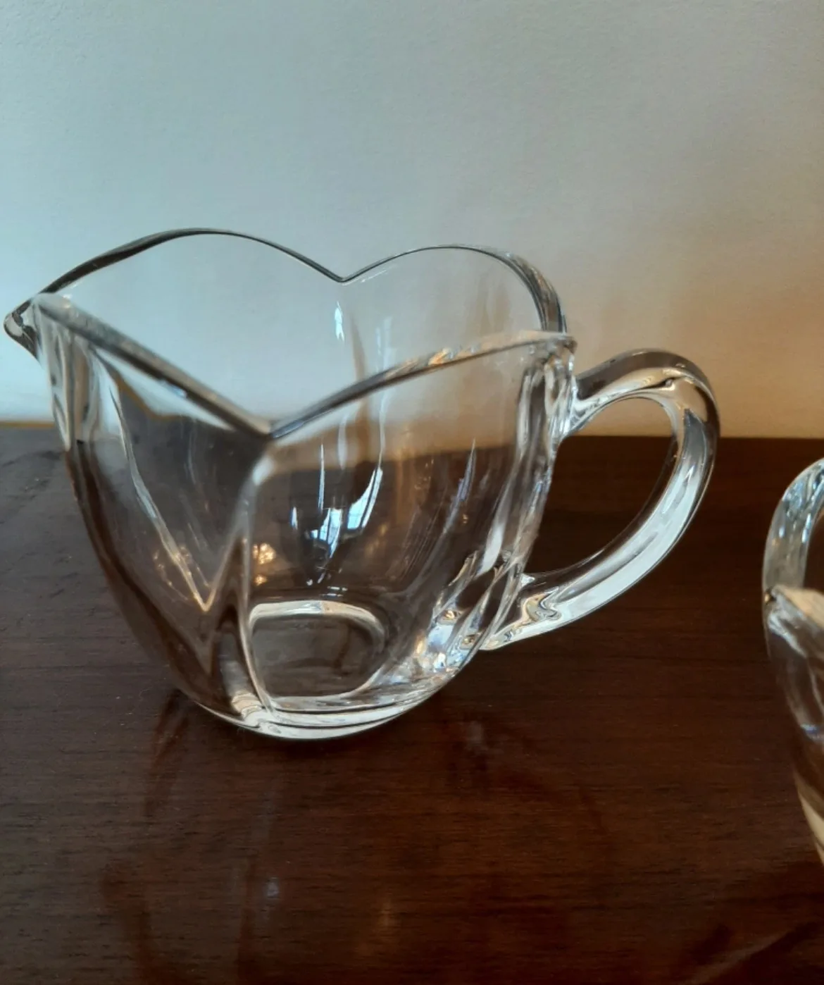 Glass cream and sugar set image indicator(2)