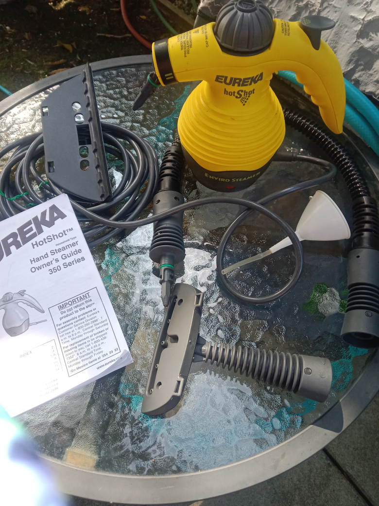 Eureka HotShot Handheld Steamer