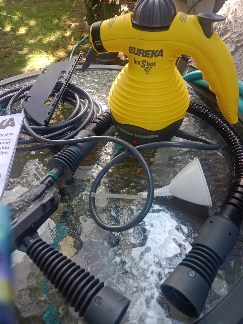 Eureka HotShot Handheld Steamer - photo 2