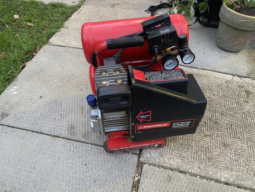 PowerSonic Twin Tank Air Compressor - photo 2