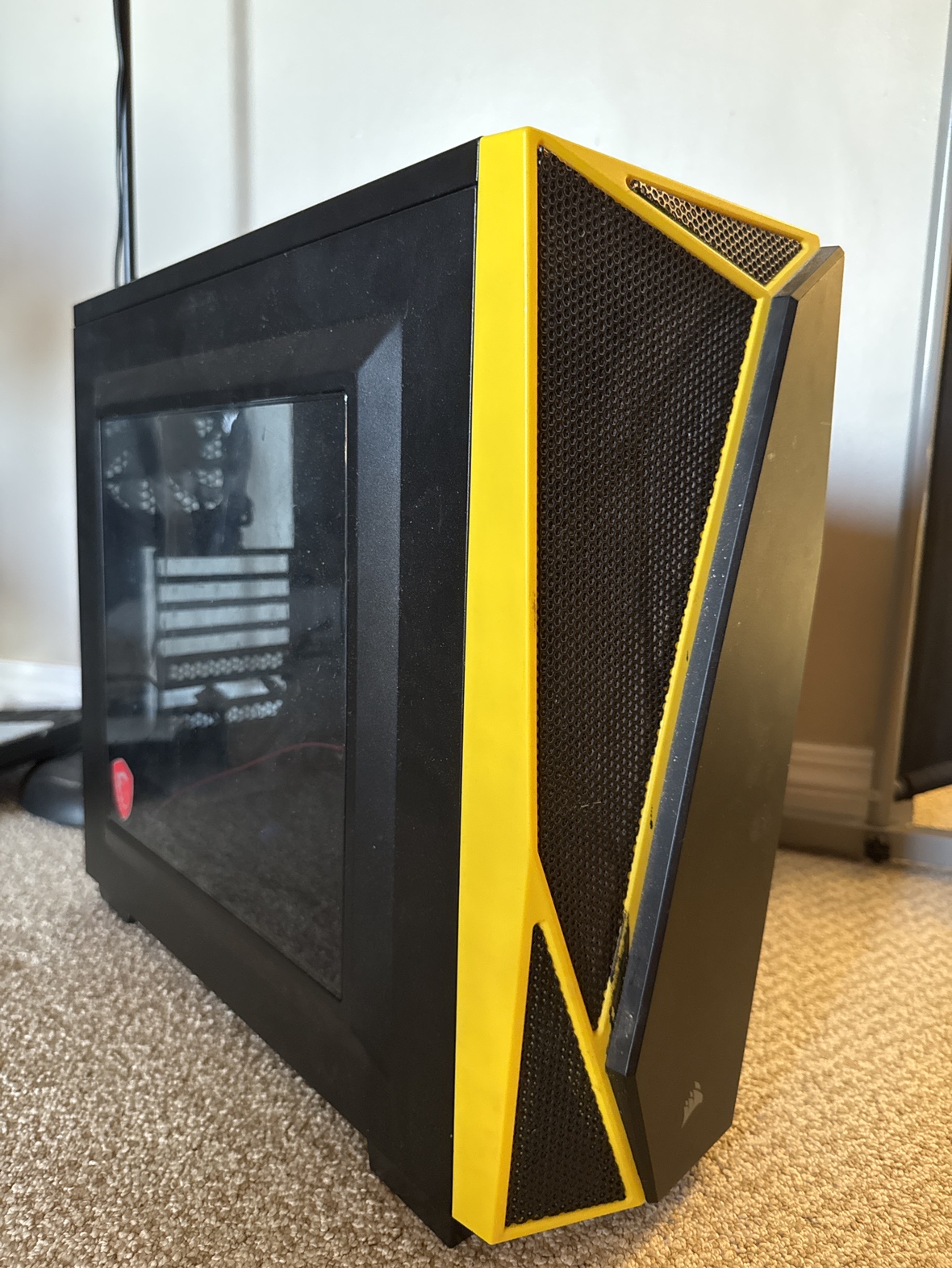 MSI Carbide Series™ SPEC-04 Mid-Tower Gaming Case — Black/Yellow